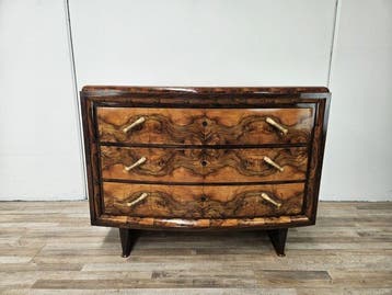 Commode - Comò Toscano uit de jaren ’40 in walnotenradica. -