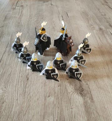 Lego MOC (My own creation) - Minifigures Castle Esercito, Nieuw