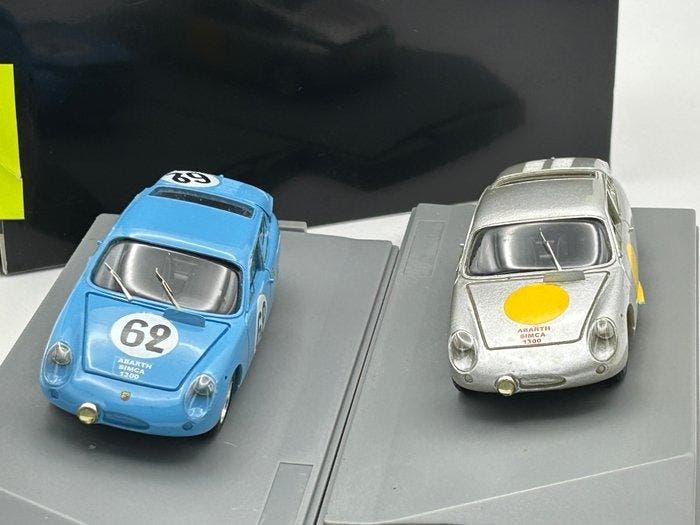 Pinko 1:43 - Model raceauto (2) - Abarth 1300 Simca LM 62, Hobby en Vrije tijd, Modelauto's | 1:5 tot 1:12