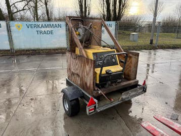 Kärcher industriële hogedrukreiniger trilplaat aanhanger