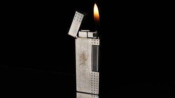 Dunill - Rare Dot Design Hairline Pattern Rollagas Lighter -, Nieuw