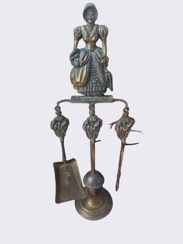 Decoratief ornament - Nederland - Antiek Haardstel