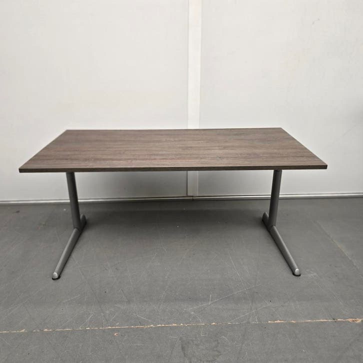 Ahrend 500 instelbaar bureau - 160x80 cm, Huis en Inrichting, Bureaus, Ophalen of Verzenden