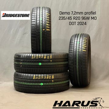 235/45/20 96W MO Bridgestone zomerbanden demo 7,2mm 4X, Gebruikt, Ophalen of Verzenden, 235 mm, Band(en)