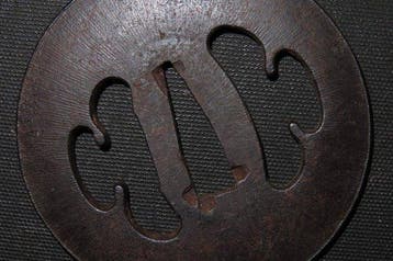 Katana - IJzer (gegoten/gesmeed) - Daito Sukashi Tsuba :