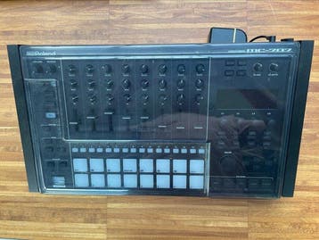 Roland - MC707 - Drummachine (Zonder minimumprijs), Nieuw