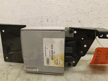 Radio versterker Audi A4 O118484, Ophalen of Verzenden, Nieuw