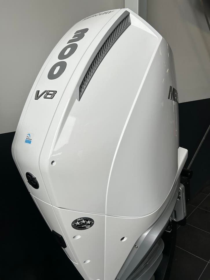 Mercury 300 V8 Verado Cold White, Watersport en Boten, Buiten- en Binnenboordmotoren, Buitenboordmotor, 30 pk of meer, Met afstandsbediening