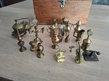 Themacollectie - Miniatuur koperen en messing huishoudelijke