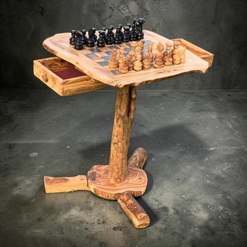 Schaaktafel - van olijfhout, luxueus en uniek, met de hand