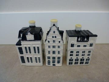KLM-huisje - Drie KLM/Bols huisjes nr 91, 92 en 95 (gevuld),