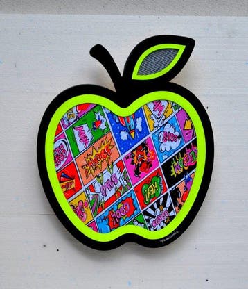 Patrycja Mroczkowska - The Pop Art Apple 3D Pop Art XL