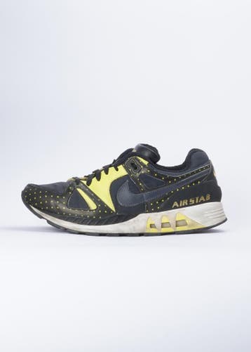 Nike Lifestyle Heren maat 43 Anthracite Voltage Yellow, Kleding | Heren, Schoenen, Ophalen of Verzenden, Nieuw, Nike