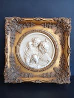 Edward William Wyon - sculptuur, As Irmãs Calmady - 5 cm -