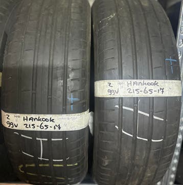 2x215-65-17 Hankook Zomer 4mm €25 per band 215 65 17, Ophalen, 17 inch, Band(en), Personenwagen