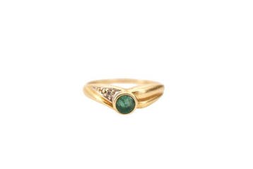 Ring - 19.2 kt. Geel goud - 0.22ct. tw. Smaragd - diamant, Nieuw
