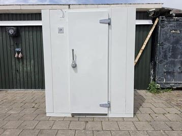 Koelcel 181 x 136 x 226 cm stekker klaar, Nieuw in verpakking, Koelen en Vriezen
