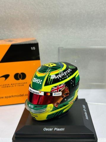 Spark 1:5 - Modelauto - Exclusivo! Oscar Piastri McLaren, Nieuw