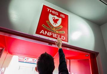 Liverpool wedstrijdkaarten 26/2027 LFC voetbalreis Anfield, Losse kaart, Buitenland