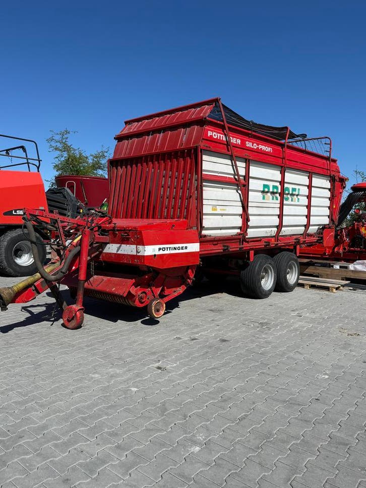 Gebruikte Pottinger opraapwagen, Zakelijke goederen, Agrarisch | Werktuigen, Akkerbouw, Veehouderij, Weidebouw, Ophalen