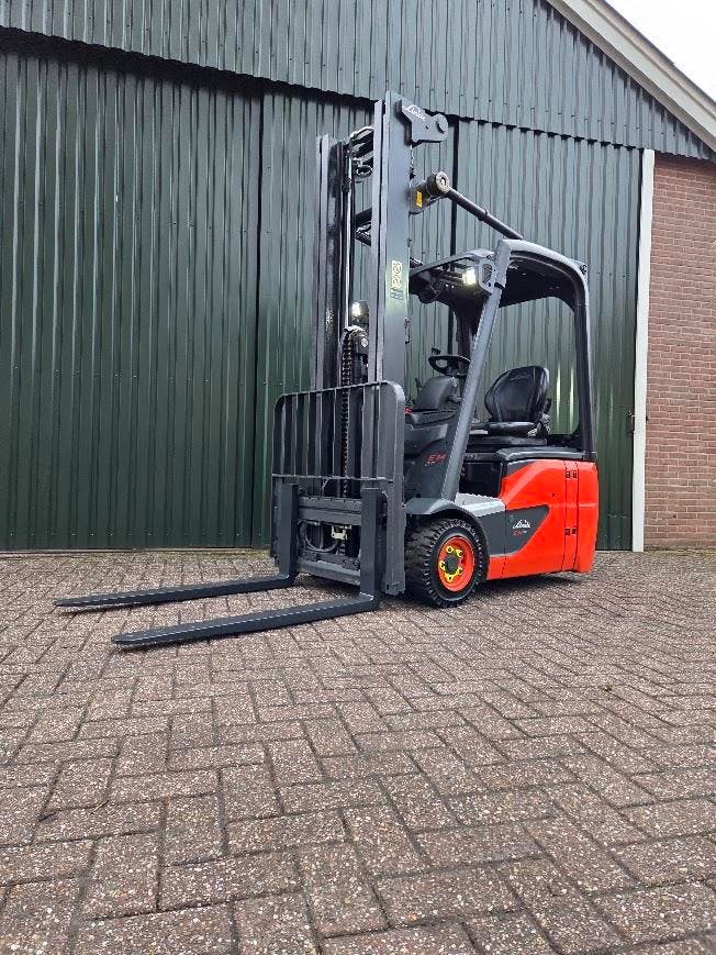 Linde E14 Elektrische Heftruck BJ 2017 Triplex 4500 uur!, Zakelijke goederen, Machines en Bouw | Heftrucks en Intern transport