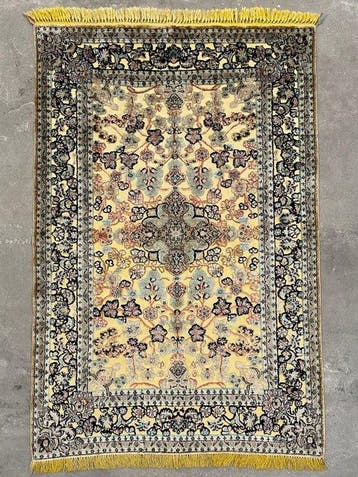 Silk Carpet with golden Metal - Pure Luxe & Prachtige, Nieuw
