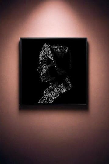 Tijs Dragtsma (1992) - Void. A Profile Sealed in White