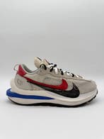 Nike - Nike Vaporwaffle Sacai Sport Fuchsia Game Royal -, Kleding | Heren, Schoenen, Nieuw