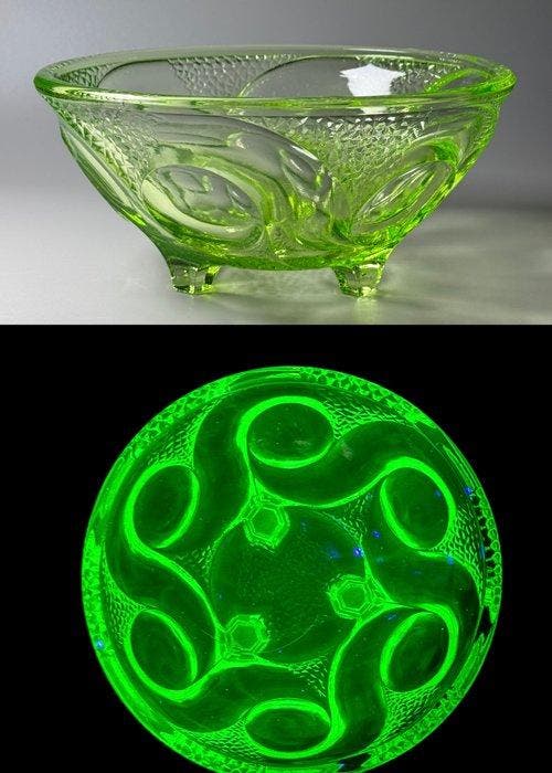 Verrerie de Scalimont - August Walther & Söhne - Kom - ATLAS, Antiek en Kunst, Antiek | Glas en Kristal