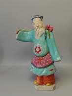 Famille Rose porseleinen beeld van Dongfang Shuo die