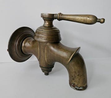 Massieve waterkraan uit boerderij (2.5 kg) - Aangepast voor
