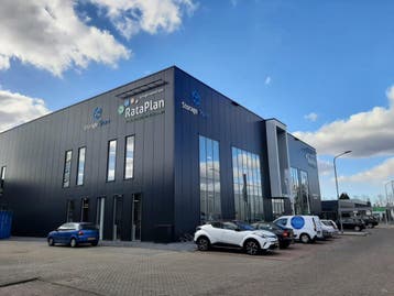 Opslagruimte Storage Garagebox huren in Hoofddorp, Huur, Opslag of Loods