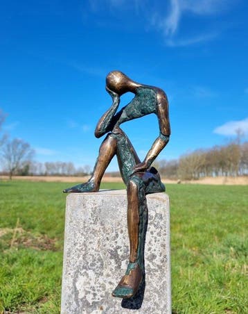 Beeldje - Modernist deep emotional sculpture - Brons