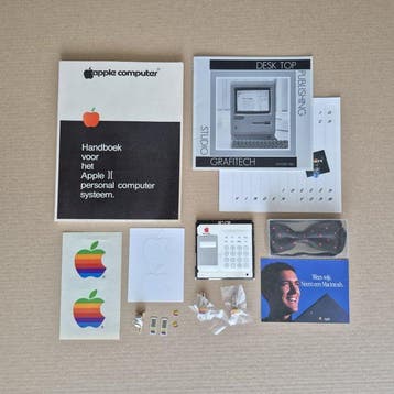 Apple, Handboek voor het Apple II - Floppy Disk Solar, Nieuw