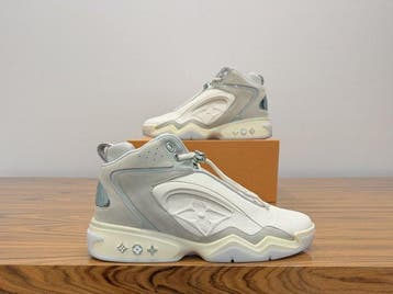 Louis Vuitton - LV Trainer 2 Grey / Bege - Sneakers - Maat:, Nieuw
