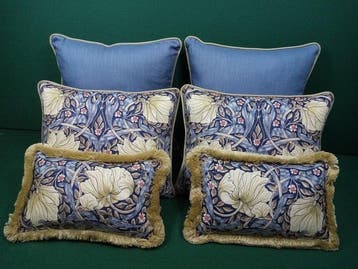 Kussenset met Pimpernel-stof, van Morris & Co, vulling