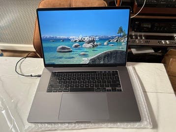 Apple MacBook Pro 16, HexaCore i7, 16GB RAM, 512GB NVMe, -, Nieuw