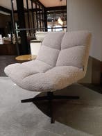 Vinny Draaifauteuil - Bouclé Zand **SHOWROOMMODEL**, Huis en Inrichting, Fauteuils, Nieuw, Stof