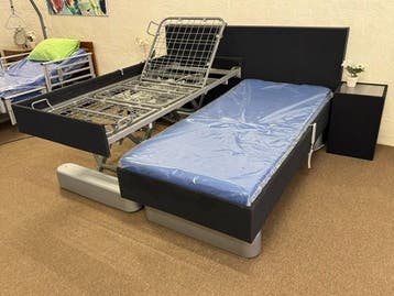ZGAN. 2 Twee persoons hoog laag bed zorgbed verpleegbed, Overige materialen, Tweepersoons, Zo goed als nieuw, Overige maten