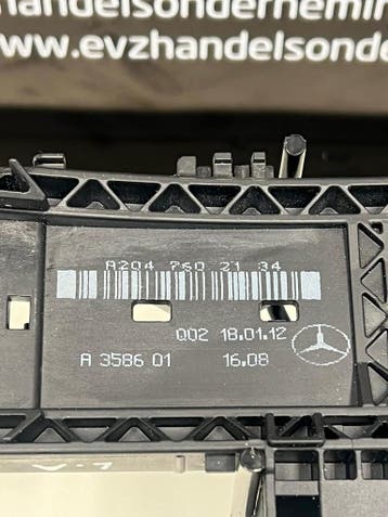 Mercedes portier greep L.A. bj.2012 Artnr. A2047602134, Auto-onderdelen, Gebruikt, Links, Mercedes-Benz