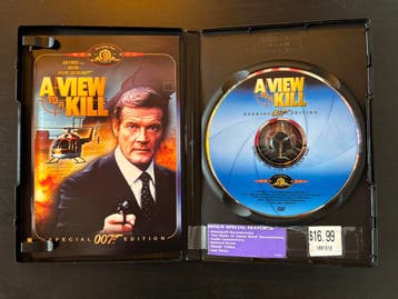 DVD James Bond - Gesigneerd door Tanya Roberts, Ophalen of Verzenden, Nieuw, Film, Overige typen