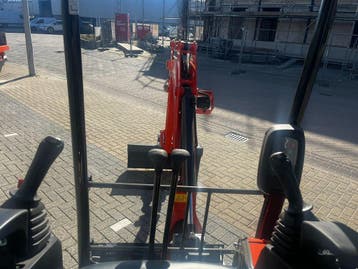 Nieuw Kubota U 18-5