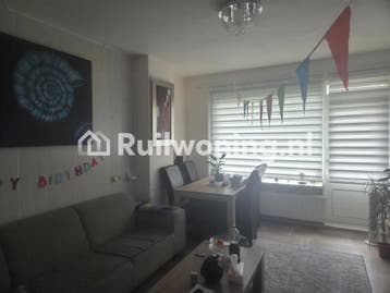 Flat in Rotterdam, Hoogvliet: 3 kamers, €650