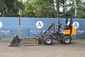 Veiling: Kniklader Giant D332SWT Diesel 24kW 2016, Ophalen, Wiellader of Shovel