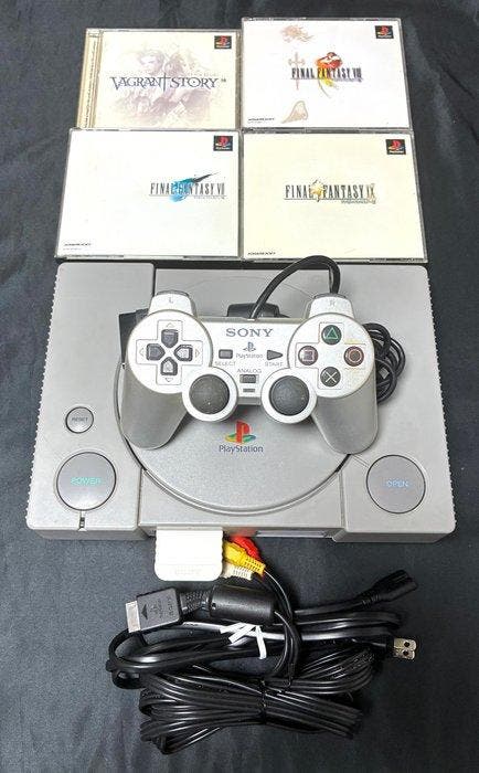 Sony - Playstation 1 (PS1) - SCPH-9000 Console Bundle FF7, Spelcomputers en Games, Spelcomputers | Overige Accessoires
