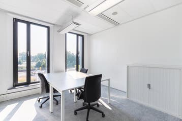 Kantoorruimte in Regus Bastion, Verzenden