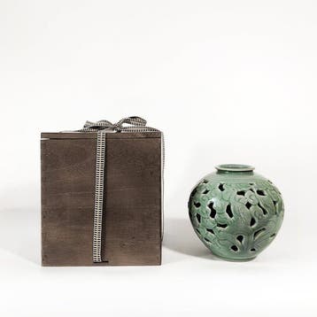 Vaas - hooggestookte celadon - Zuid-Korea - Phoenix Celadon