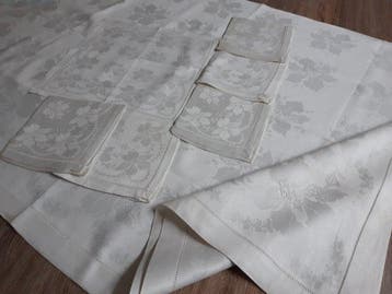 damast tafellaken met servetten - Tafelkleed (7) - 160 cm -