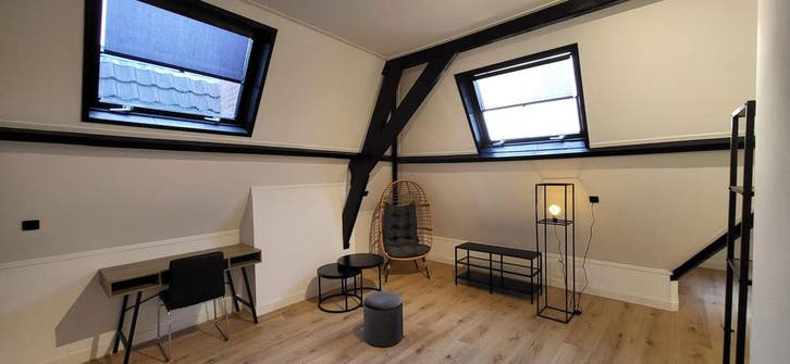 Appartement te huur in s-Gravenhage - 201 m² - 2 kamer(s) -, Huizen en Kamers, Huizen te huur, Zuid-Holland, Appartement