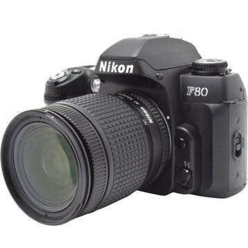 Nikon F80 + AF NIKKOR 3.5-5.6/28-80mm D Analoge camera, Nieuw